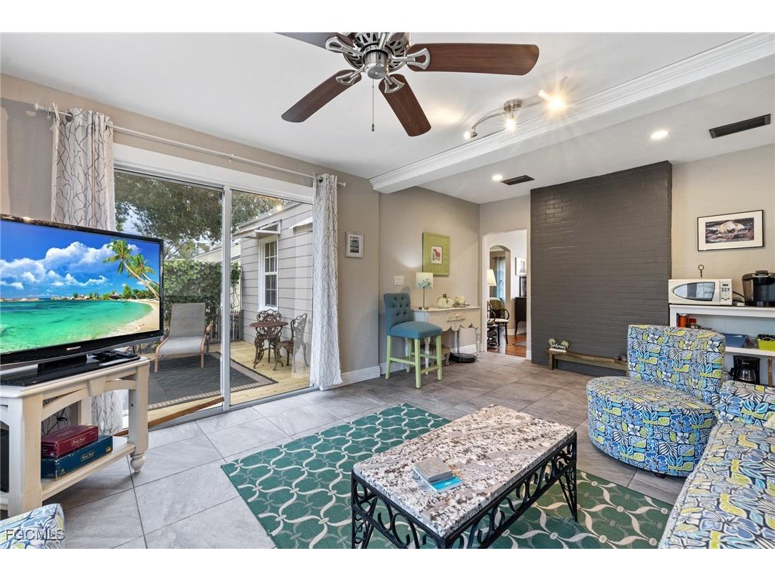 1451 Maravilla Avenue Fort Myers FL 33901 2025005179 image1