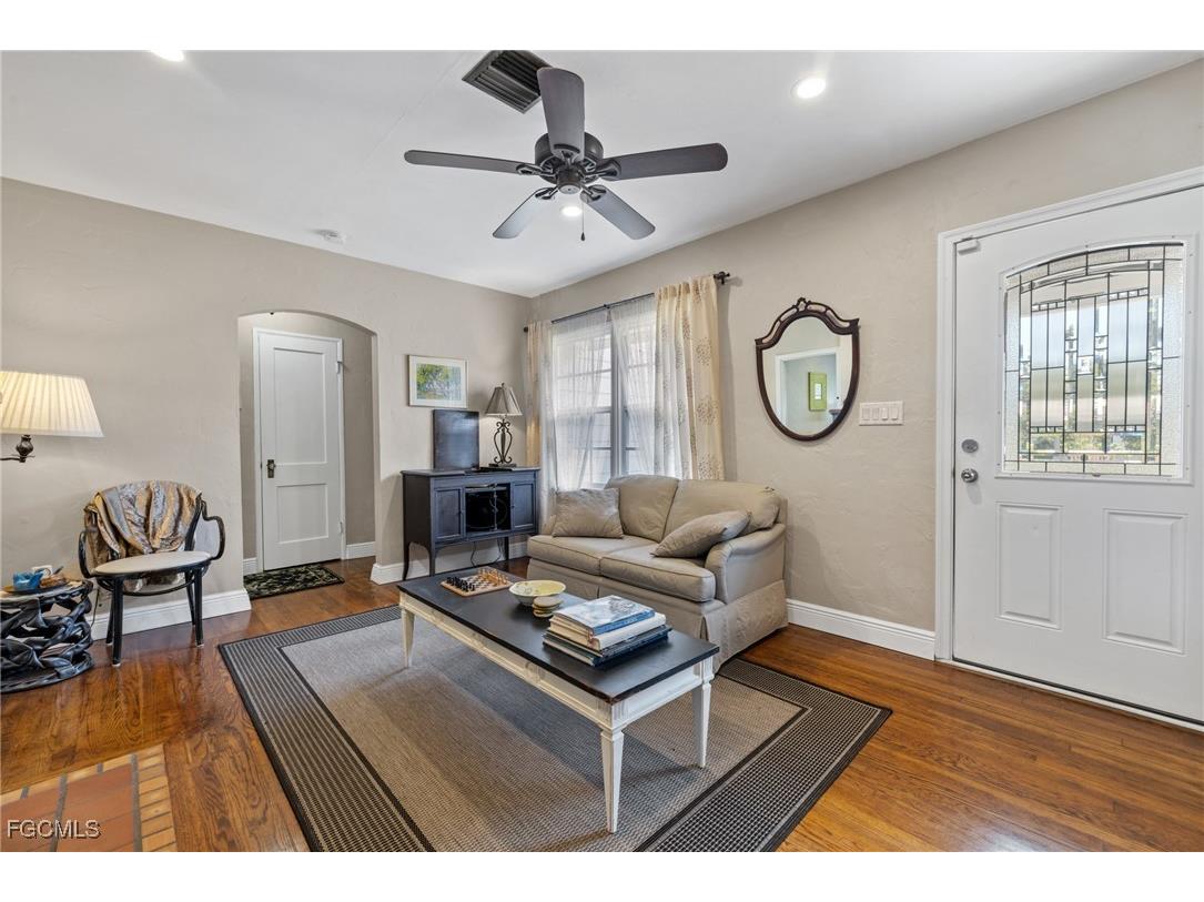 1451 Maravilla Avenue Fort Myers FL 33901 2025005179 image16