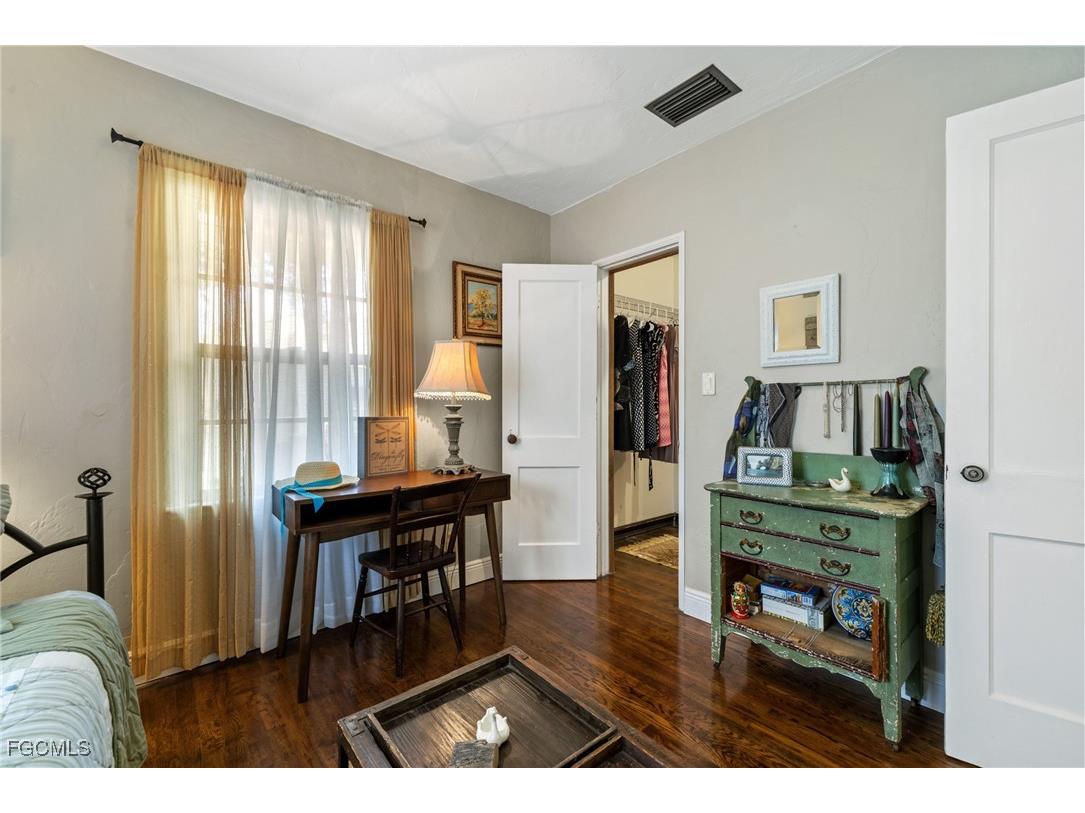 1451 Maravilla Avenue Fort Myers FL 33901 2025005179 image20