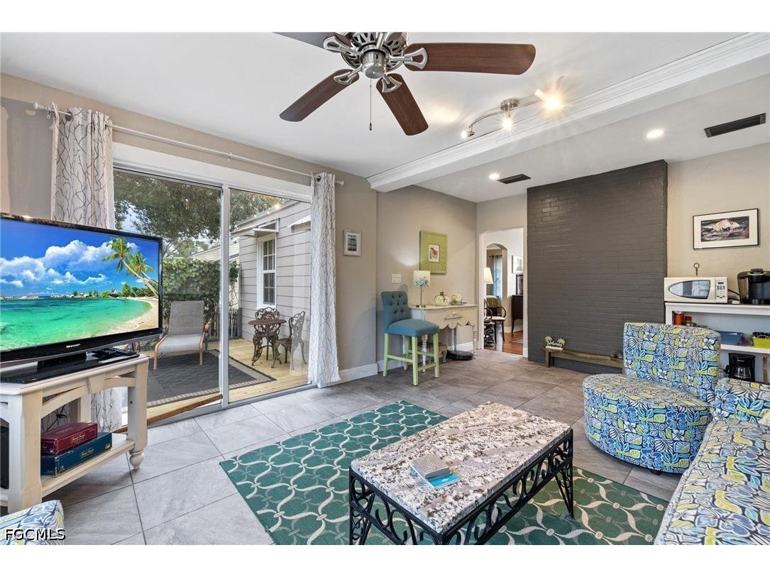1451 Maravilla Avenue Fort Myers FL 33901 2026017508 image2