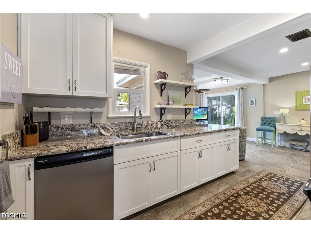 1451 Maravilla Avenue Fort Myers FL 33901 2026017508 image8
