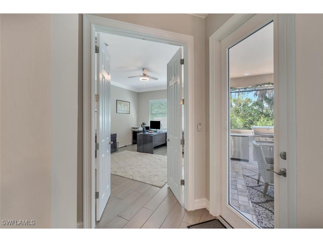 1451 Mockingbird Drive Naples FL 34120 225071912 image18