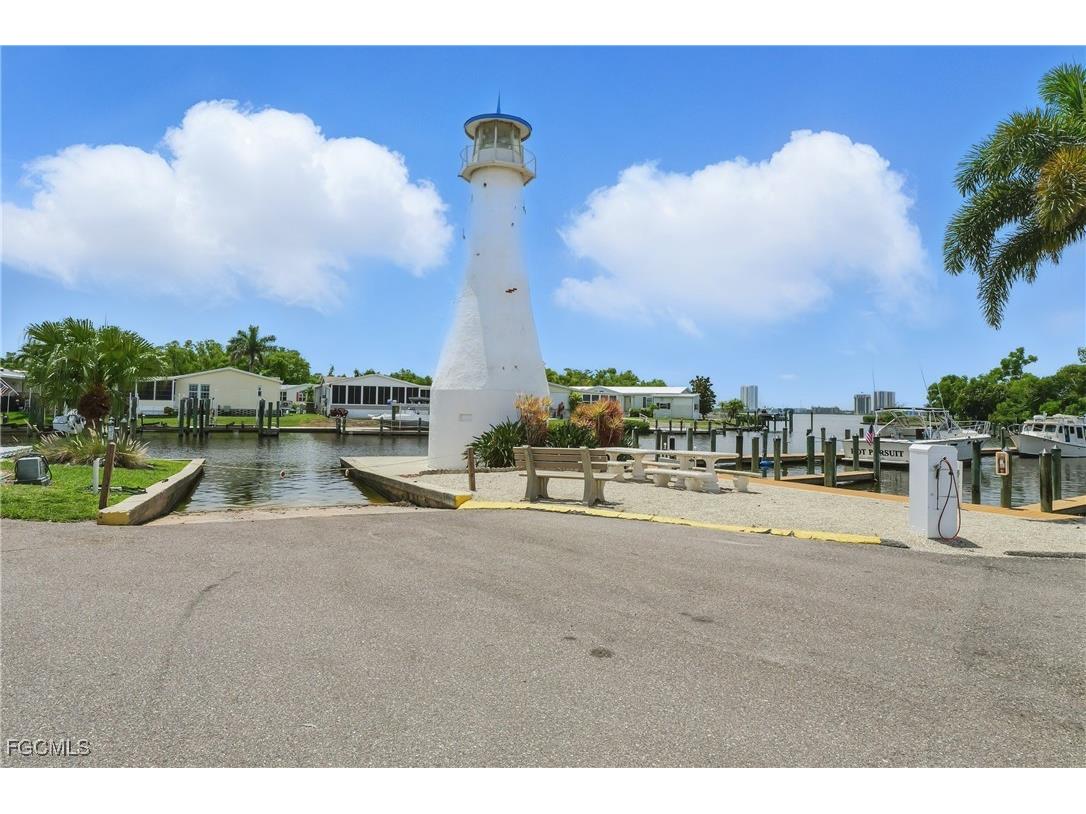 14510 Paul Revere Loop North Fort Myers FL 33917 2025004942 image34
