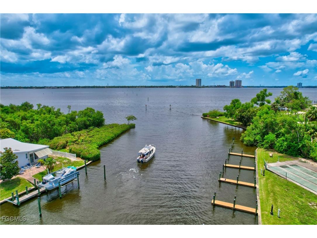 14510 Paul Revere Loop North Fort Myers FL 33917 2025004942 image36