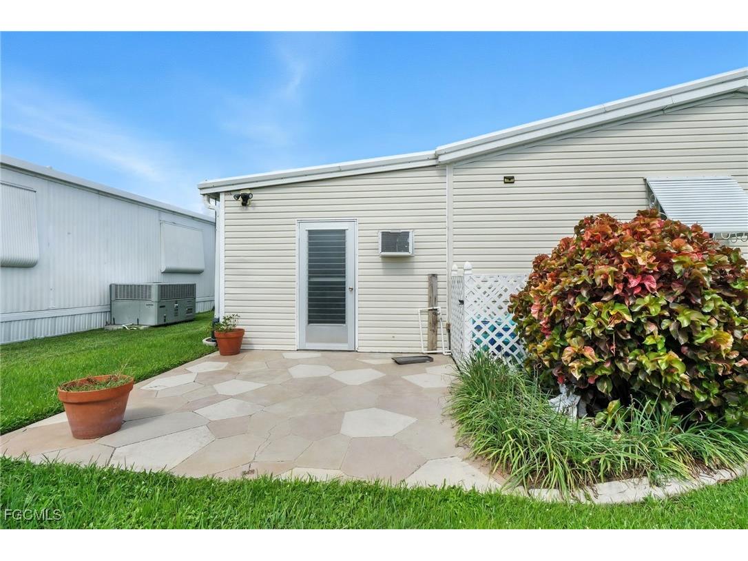 14510 Paul Revere Loop North Fort Myers FL 33917 2025004942 image5