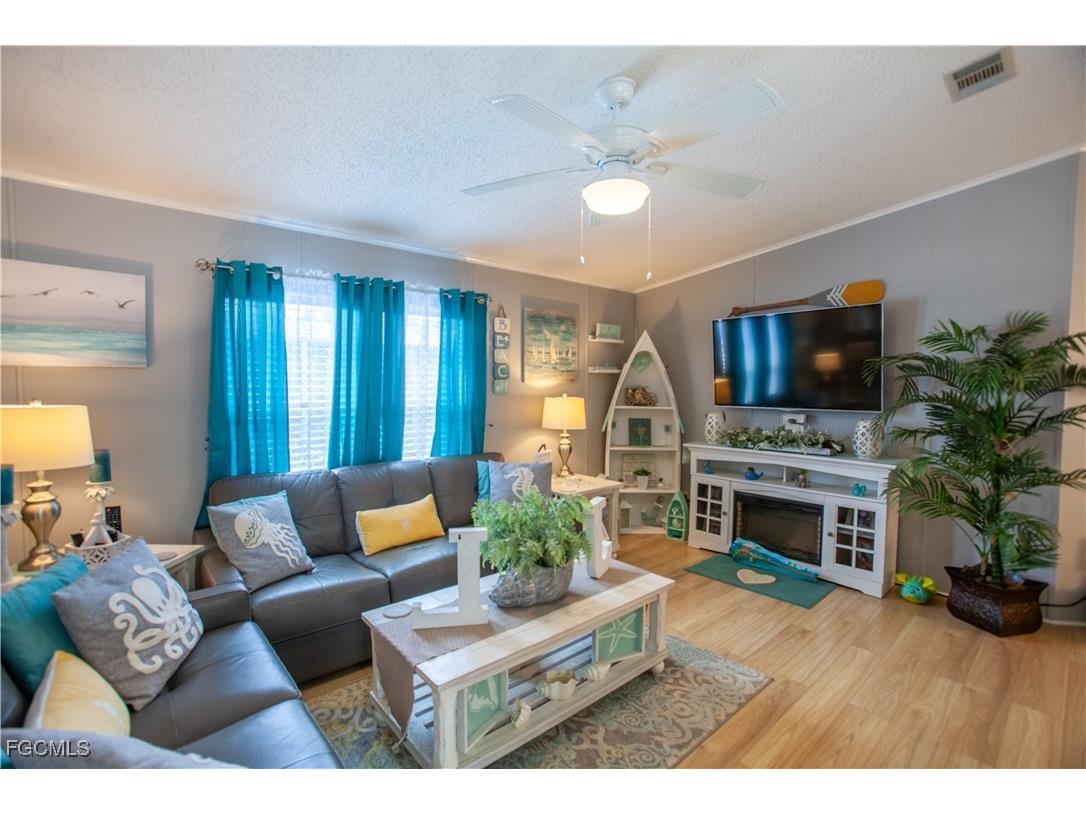 14513 Nathan Hale Lane North Fort Myers FL 33917 2025007586 image10