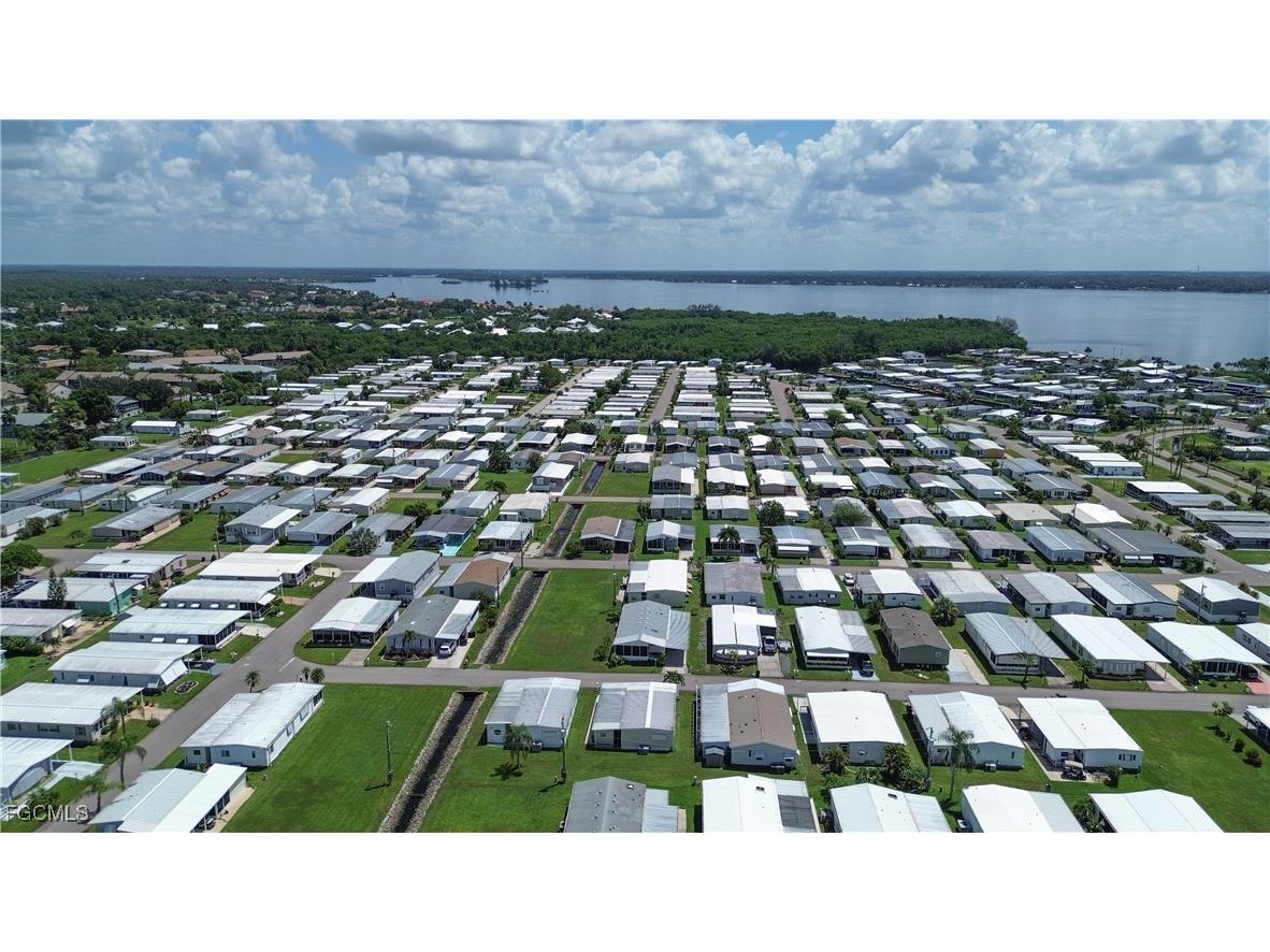 14513 Nathan Hale Lane North Fort Myers FL 33917 2025007586 image41