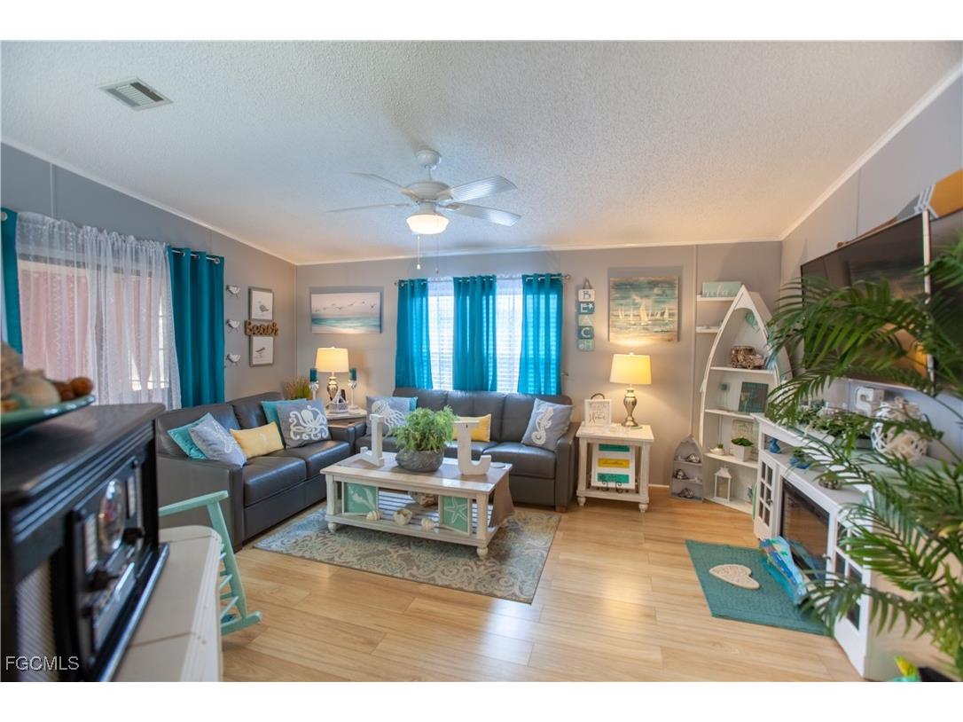 14513 Nathan Hale Lane North Fort Myers FL 33917 2025007586 image9