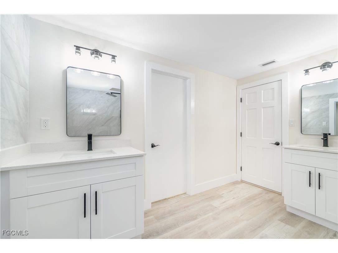 14513 Riverside Drive Fort Myers FL 33905 2025013594 image19