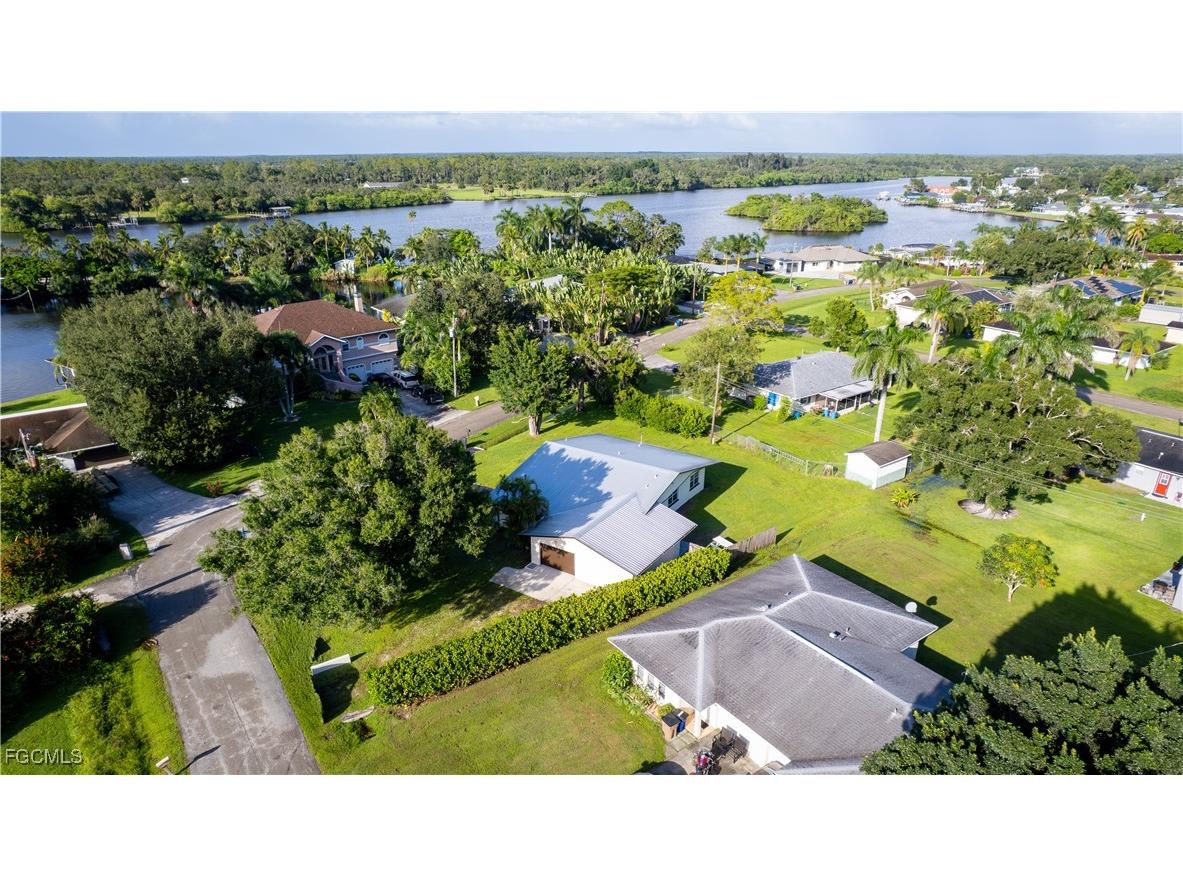 14513 Riverside Drive Fort Myers FL 33905 2025013594 image24