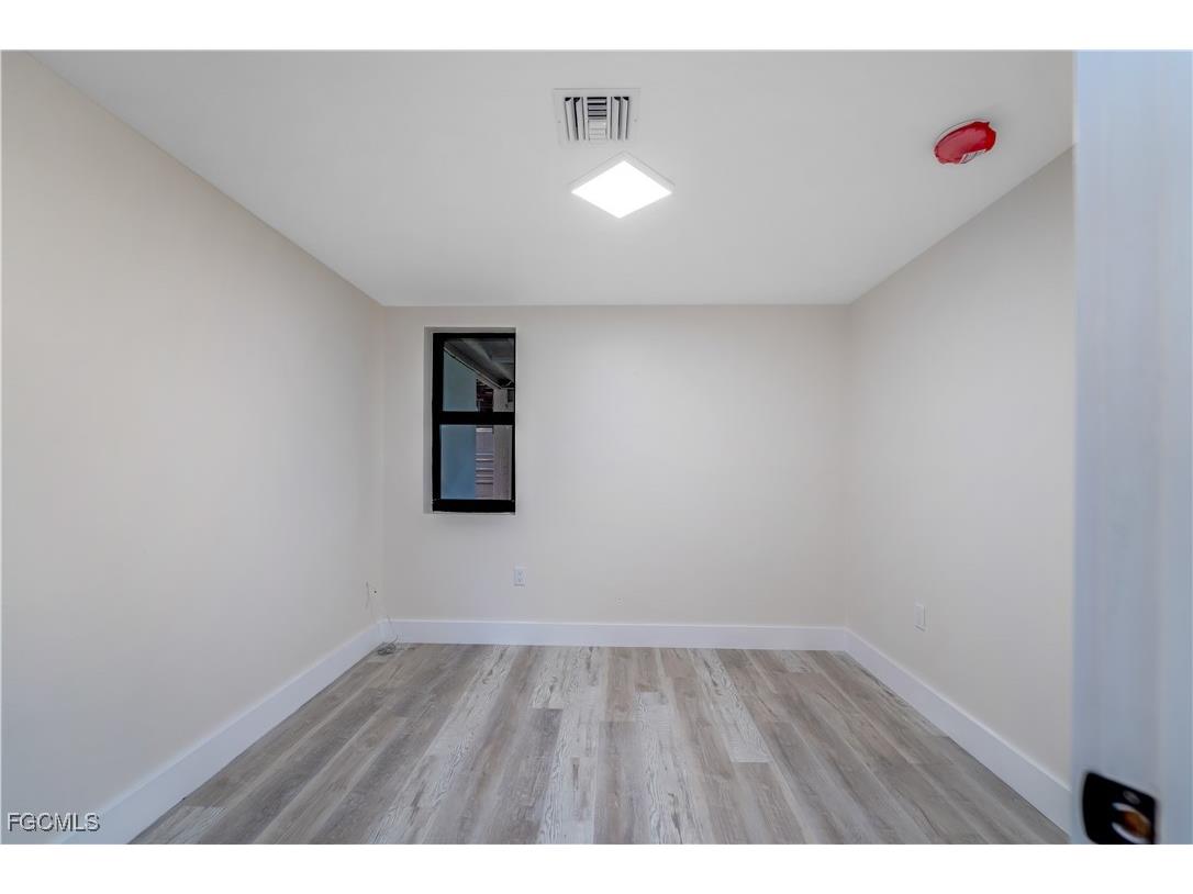 14513 Riverside Drive Fort Myers FL 33905 2025013594 image9