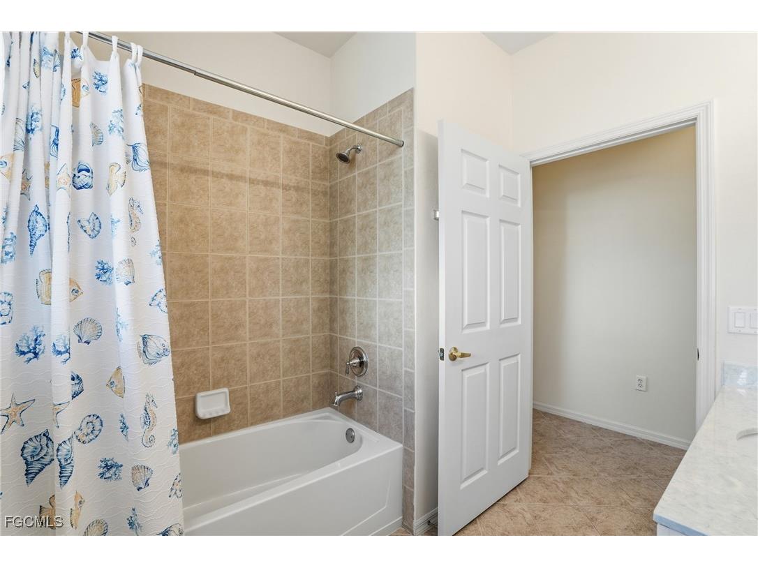 14518 Abaco Lakes Drive #104 Fort Myers FL 33908 2026004000 image25