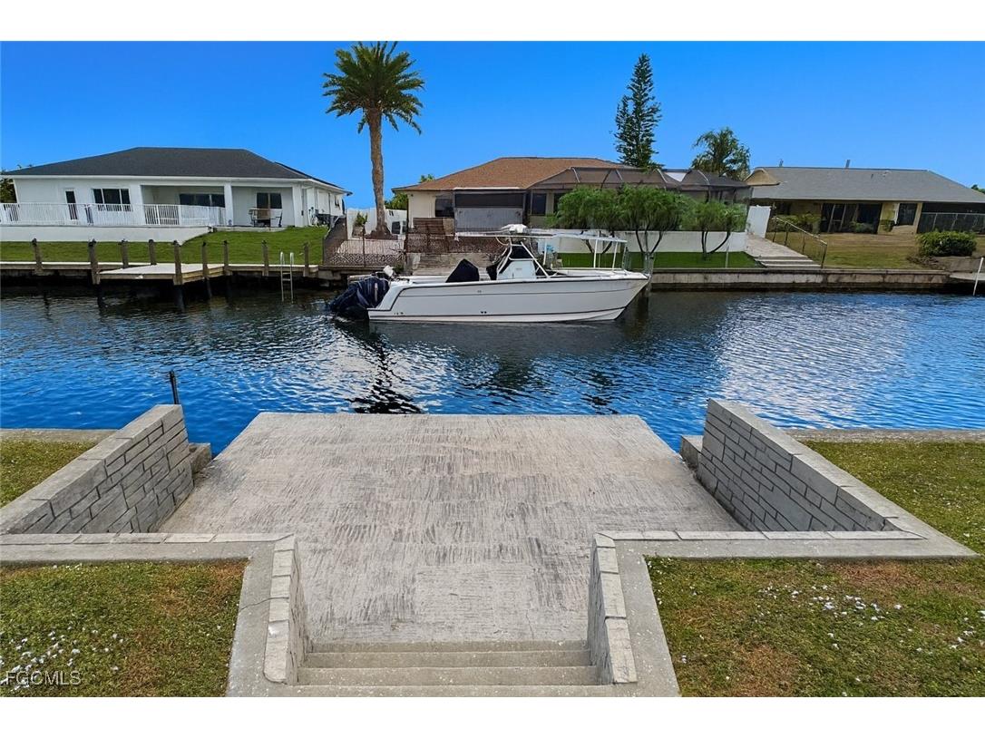 1452 SE 15th Terrace Cape Coral FL 33990 2025022977 image18