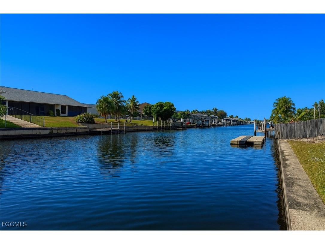 1452 SE 15th Terrace Cape Coral FL 33990 2025022977 image20