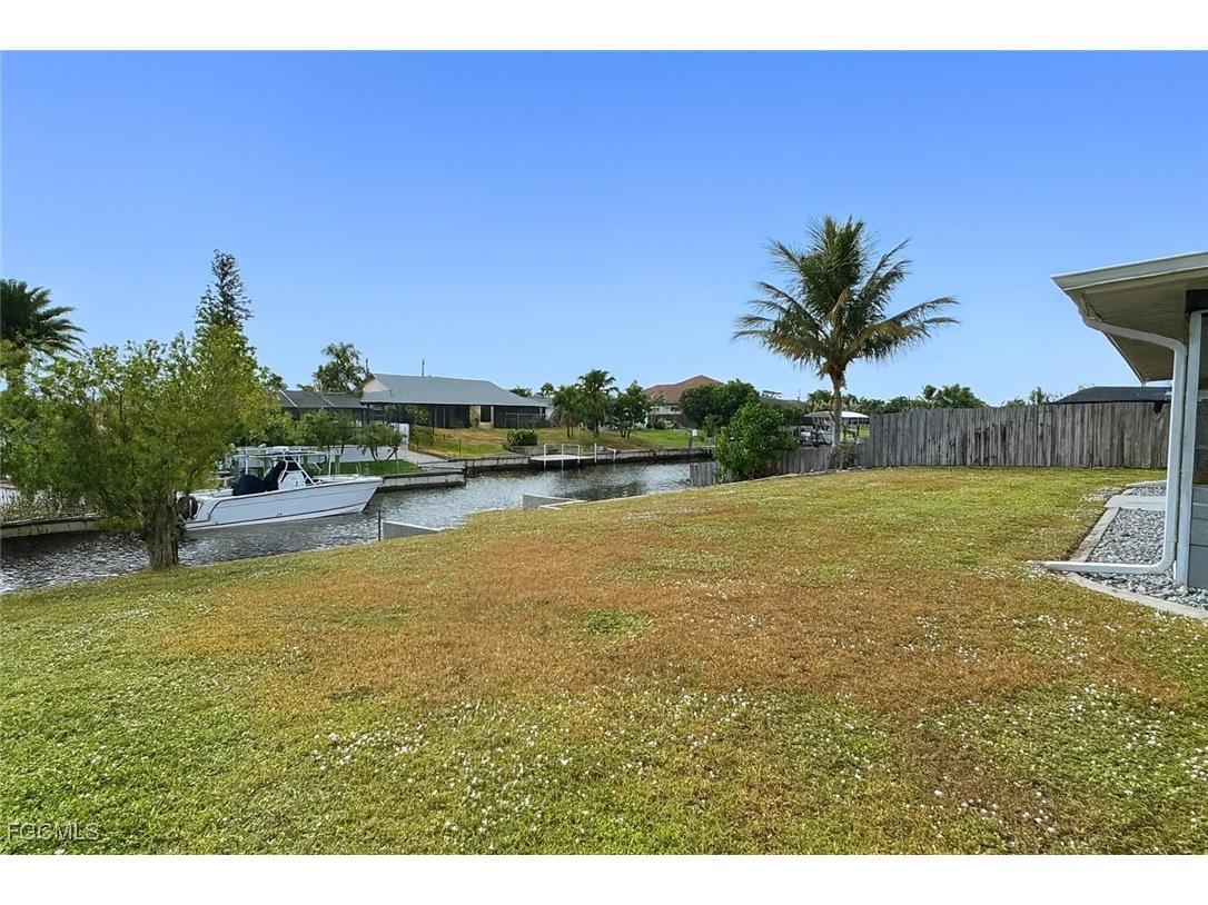 1452 SE 15th Terrace Cape Coral FL 33990 2025022977 image22