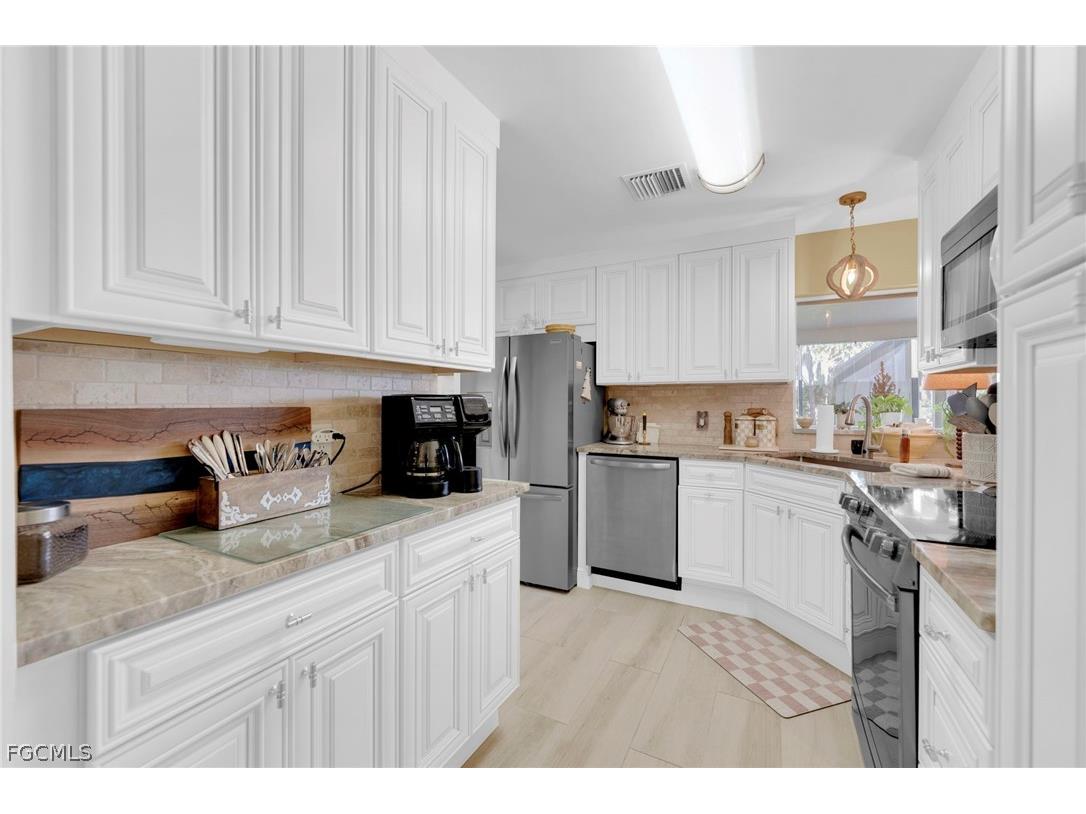 14526 Riverside Drive Fort Myers FL 33905 2026008342 image16
