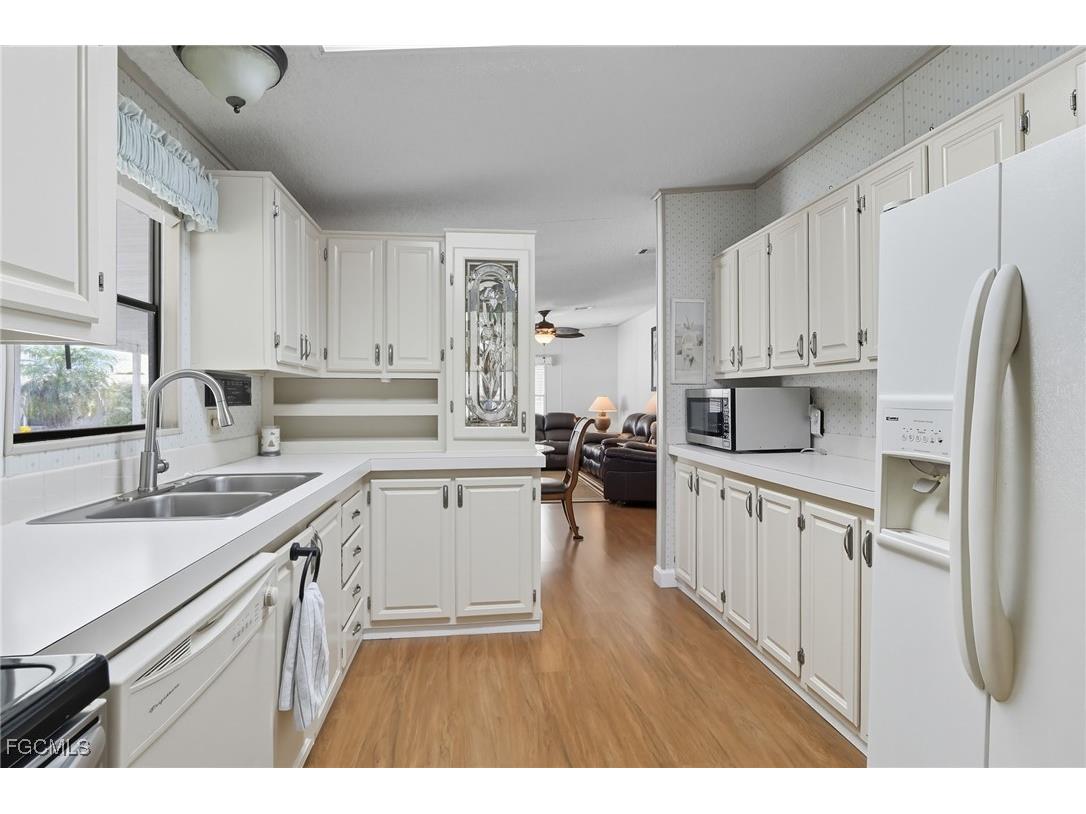 14527 Paul Revere Loop North Fort Myers FL 33917 2025013858 image15