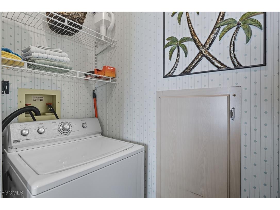 14527 Paul Revere Loop North Fort Myers FL 33917 2025013858 image19