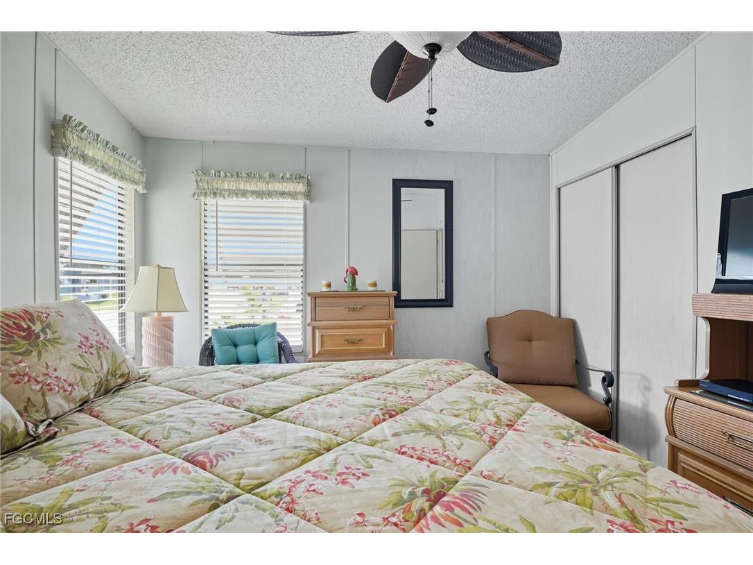 14527 Paul Revere Loop North Fort Myers FL 33917 2025013858 image28