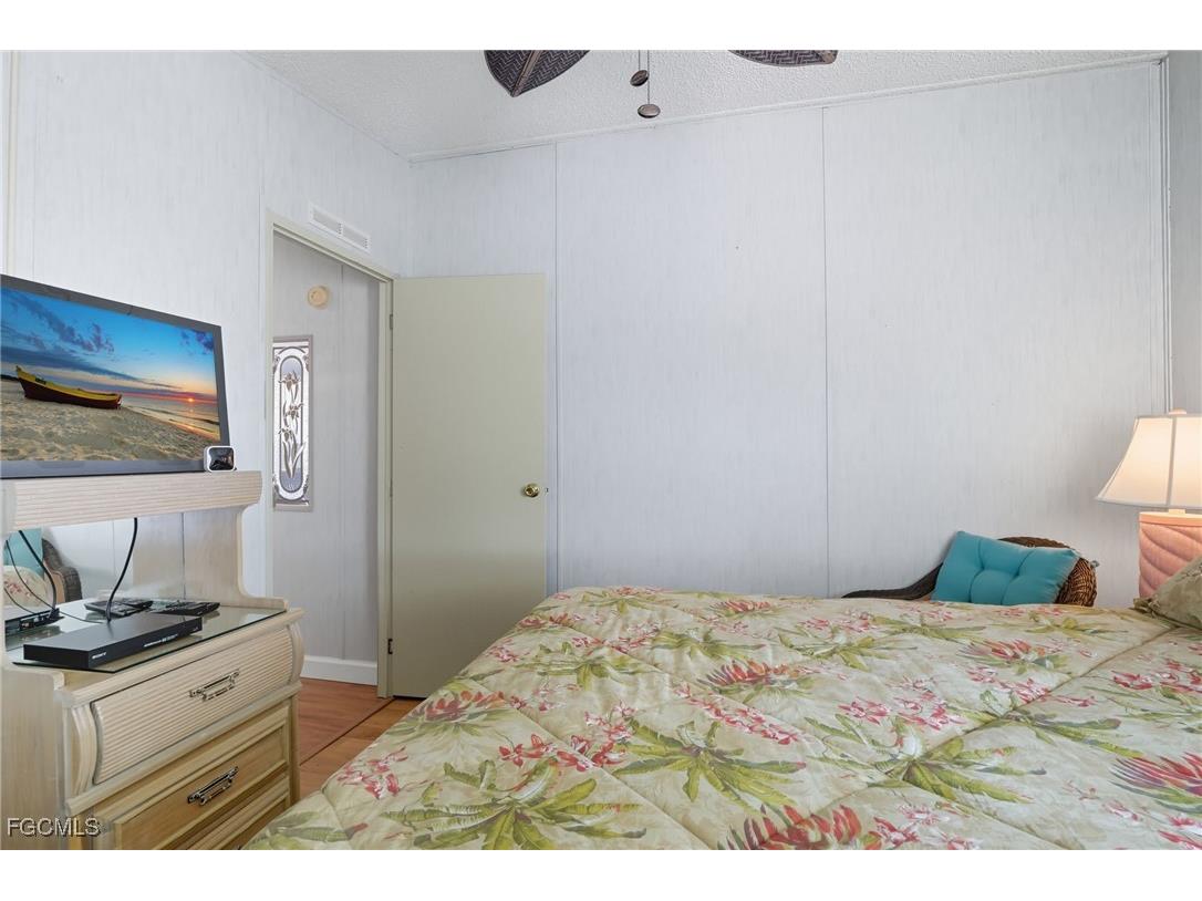 14527 Paul Revere Loop North Fort Myers FL 33917 2025013858 image29