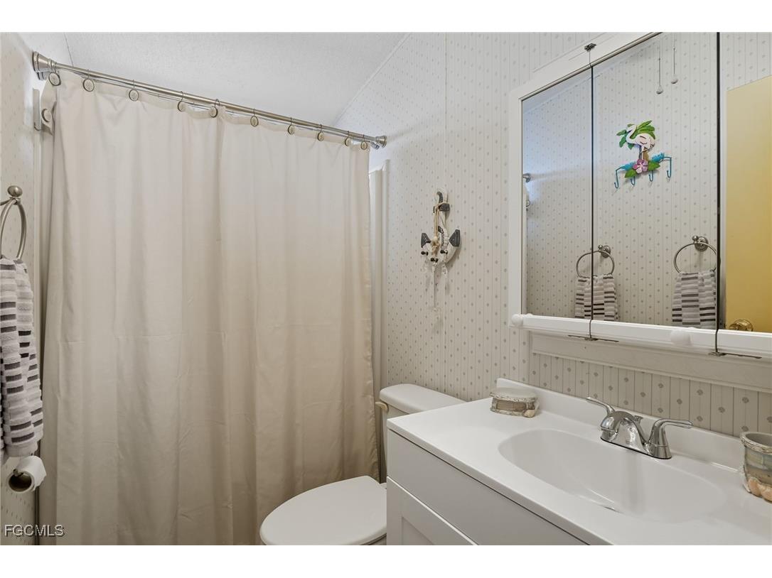 14527 Paul Revere Loop North Fort Myers FL 33917 2025013858 image30