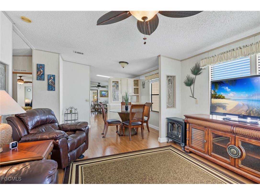 14527 Paul Revere Loop North Fort Myers FL 33917 2025013858 image8