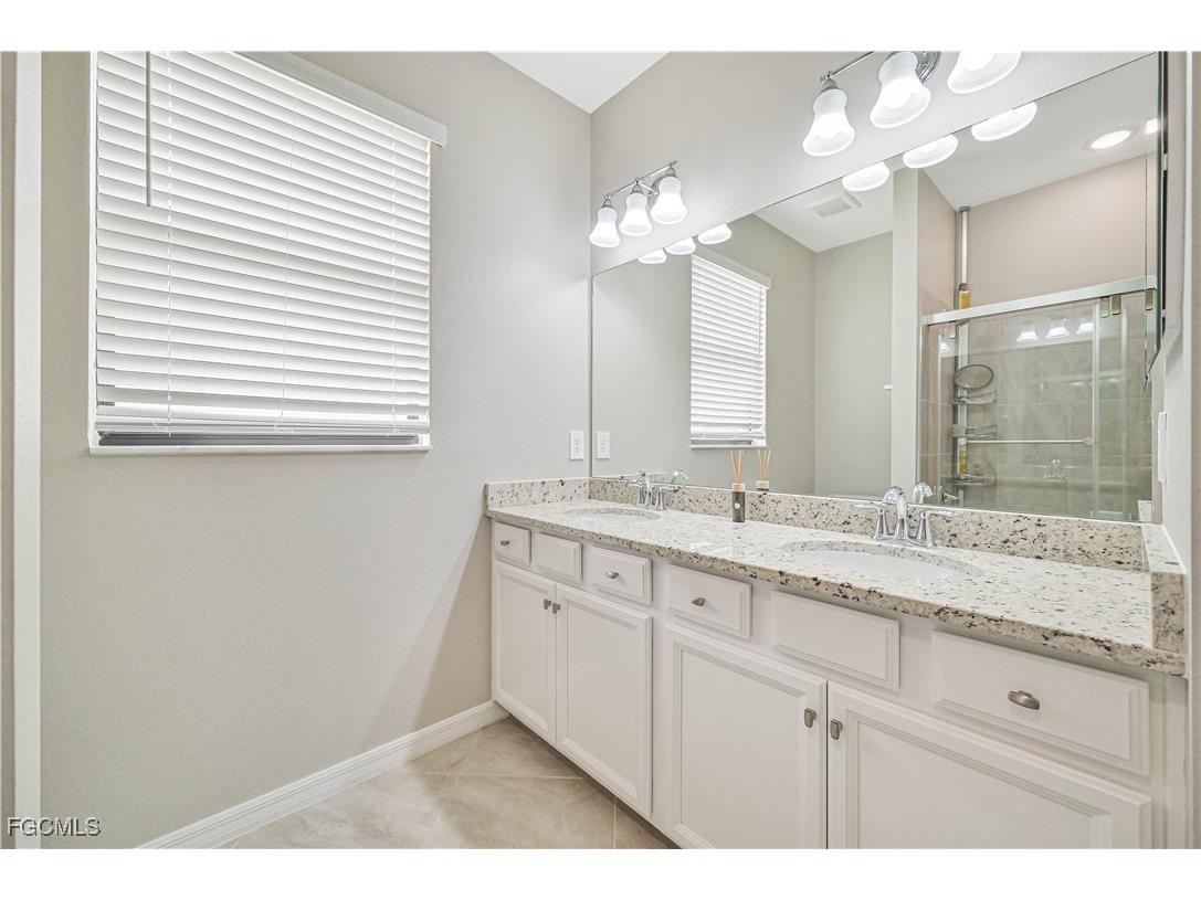 14535 Palamos Circle Fort Myers FL 33905 2025008872 image32