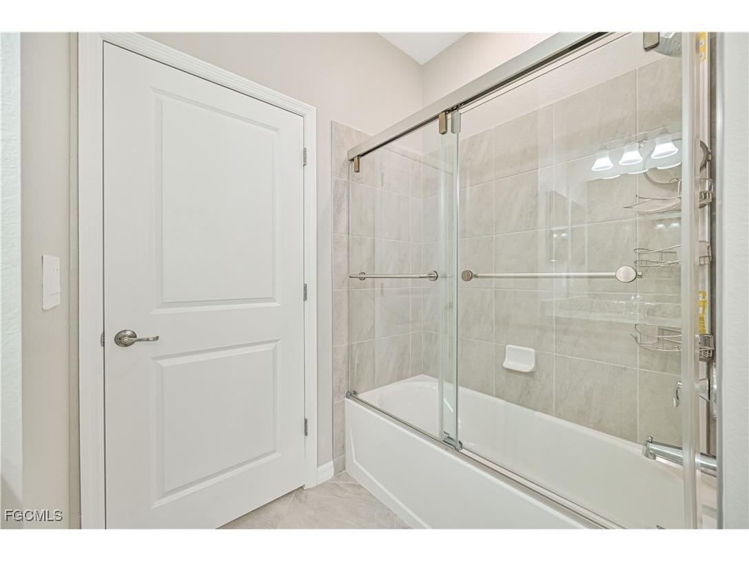 14535 Palamos Circle Fort Myers FL 33905 2025008872 image33