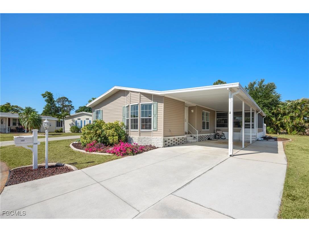 14537 Lara Circle North Fort Myers FL 33917 2025016160 image1
