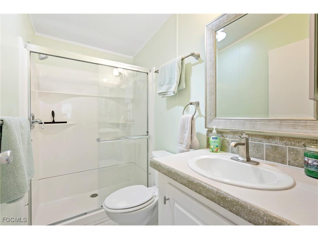 14537 Lara Circle North Fort Myers FL 33917 2025016160 image16