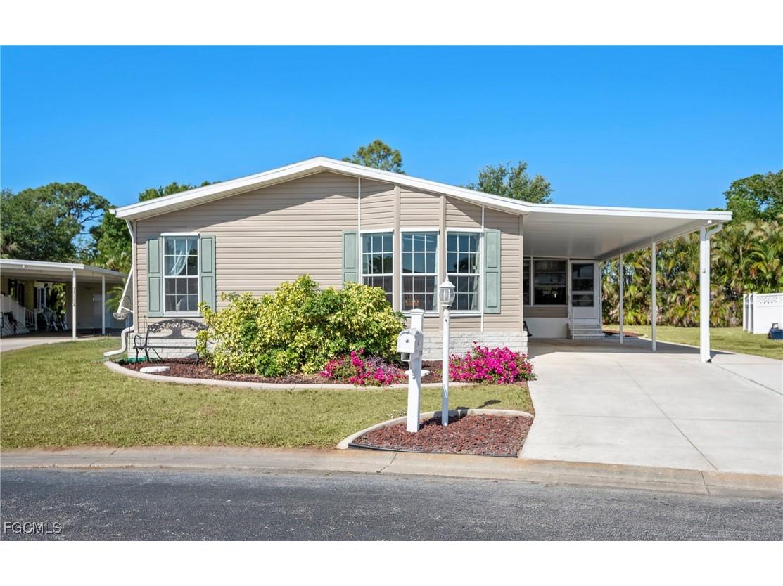 14537 Lara Circle North Fort Myers FL 33917 2025016160 image23