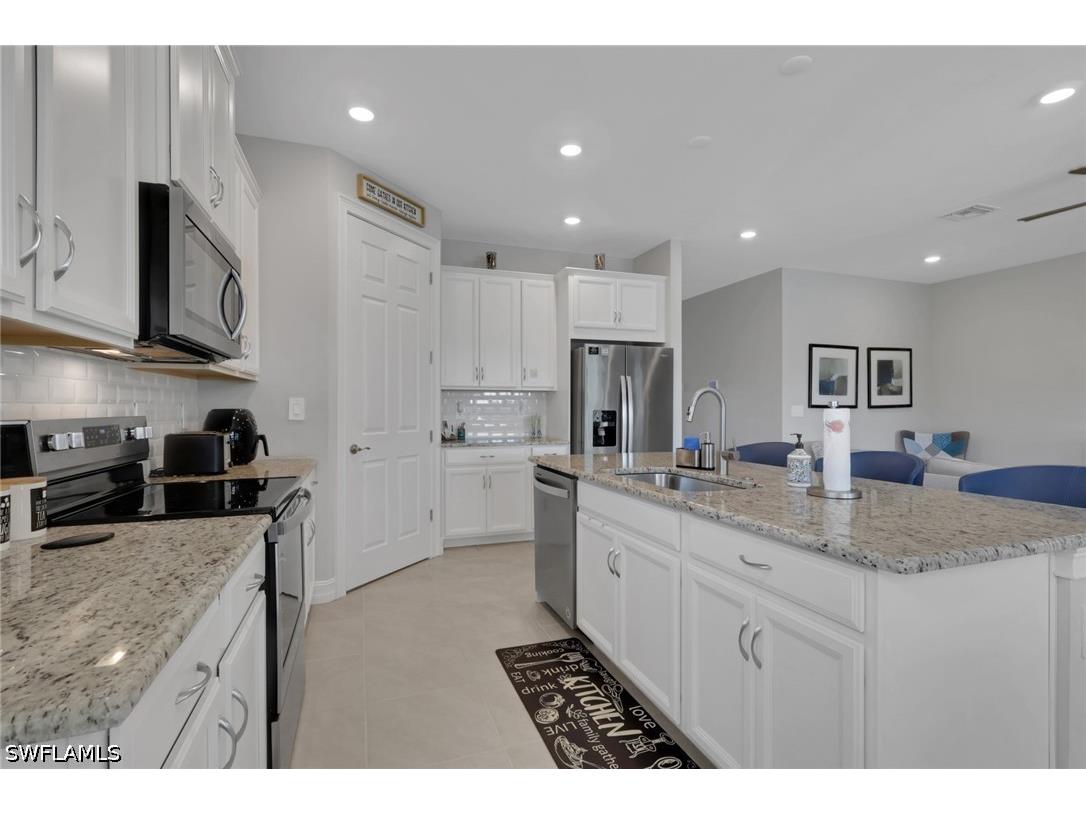 14537 Stern Way Naples FL 34114 226019085 image18