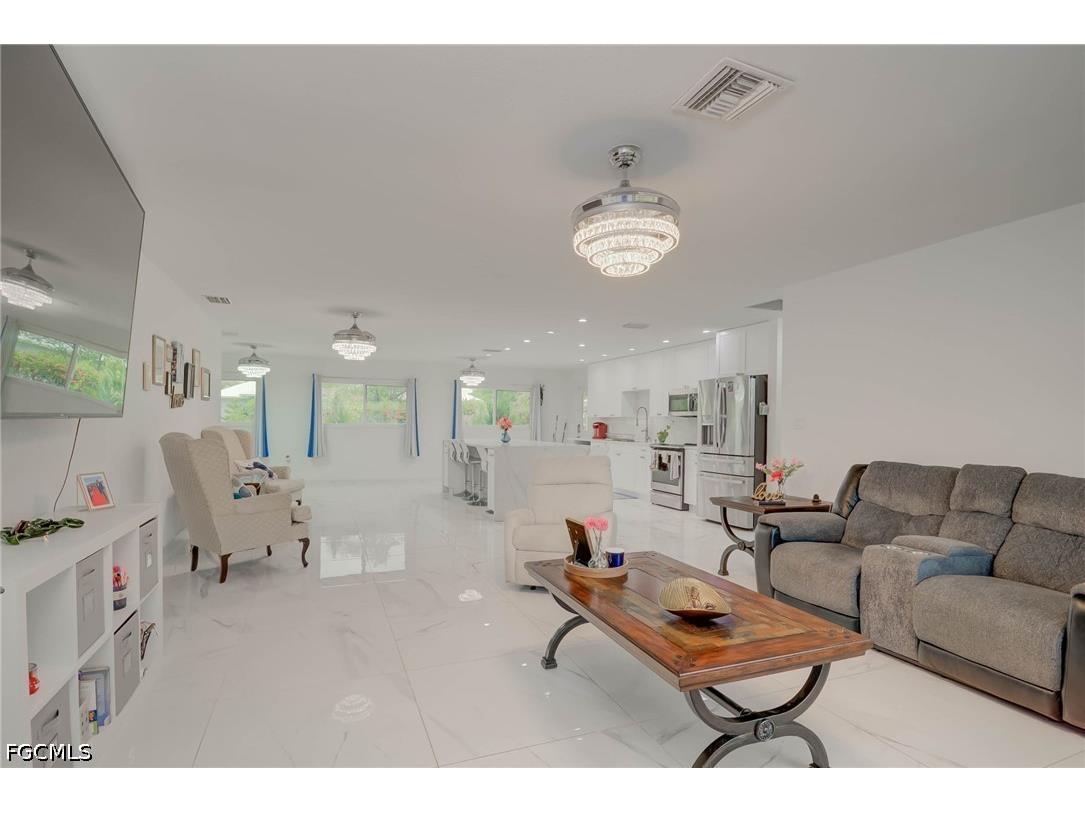 14539 Riverside Drive Fort Myers FL 33905 2026018472 image2