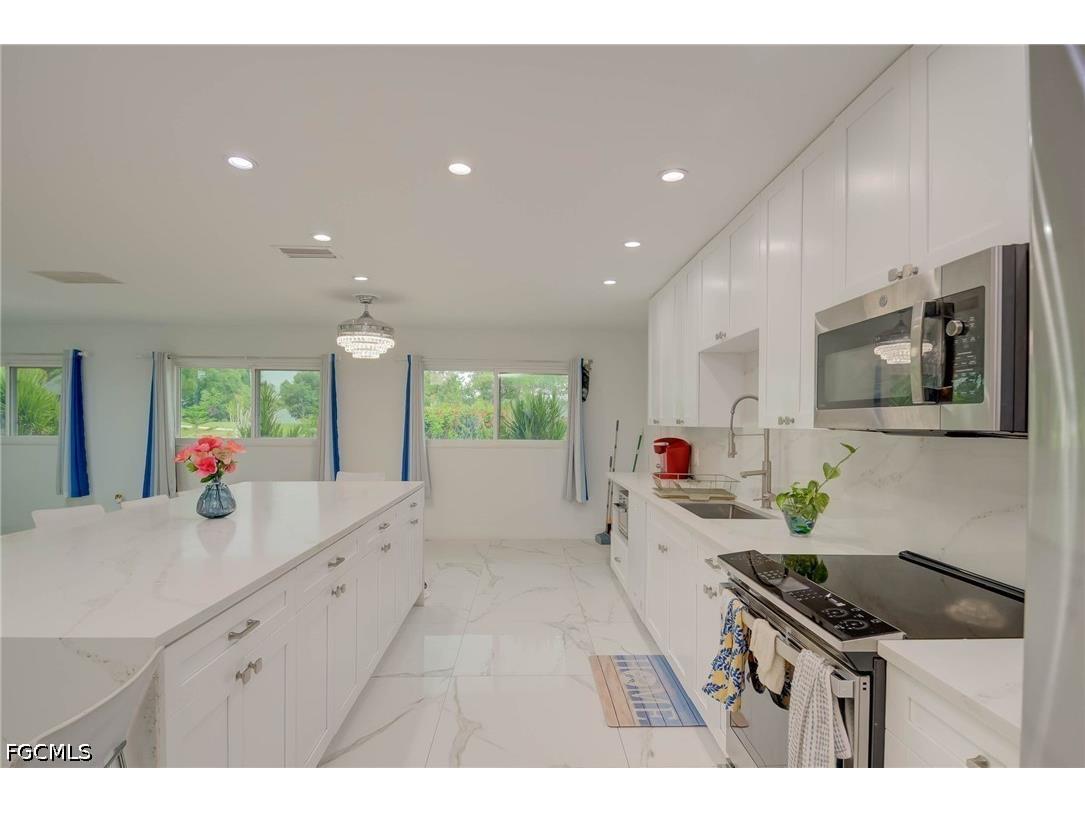 14539 Riverside Drive Fort Myers FL 33905 2026018472 image4
