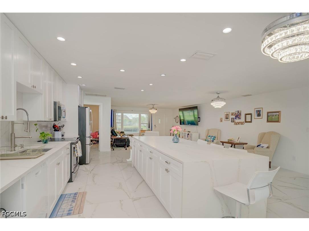 14539 Riverside Drive Fort Myers FL 33905 2026018472 image5