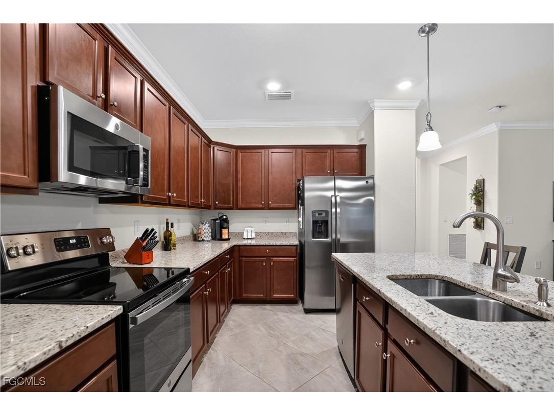 14542 Monrovia Lane Fort Myers FL 33905 2025010004 image4