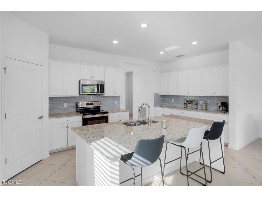 14545 Palamos Circle Fort Myers FL 33905 2026007244 image1