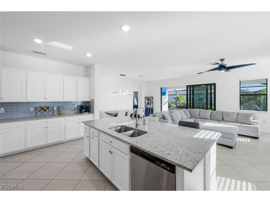 14545 Palamos Circle Fort Myers FL 33905 2026007244 image11