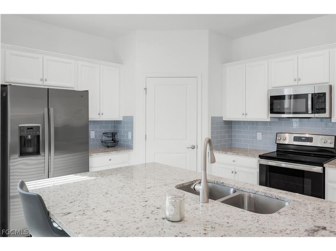 14545 Palamos Circle Fort Myers FL 33905 2026007244 image9