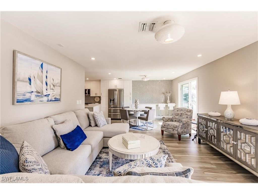 1455 Curlew Avenue #1 Naples FL 34102 225069620 image4