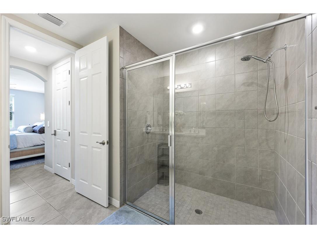 14551 Edgewater Circle Naples FL 34114 225073967 image16