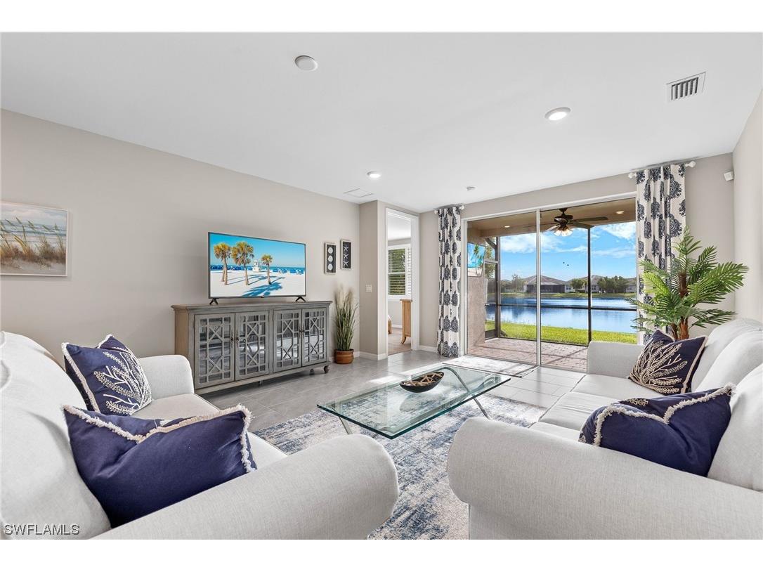 14558 Edgewater Circle Naples FL 34114 223093196 image1
