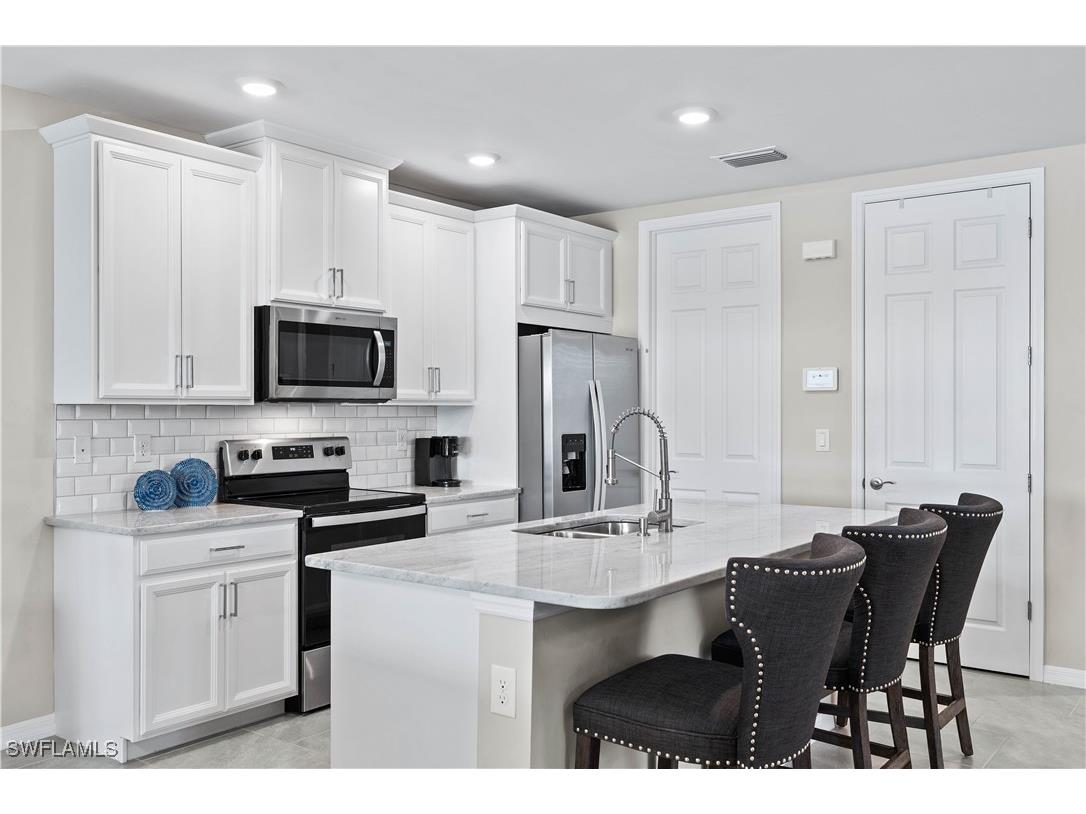 14558 Edgewater Circle Naples FL 34114 225072527 image7