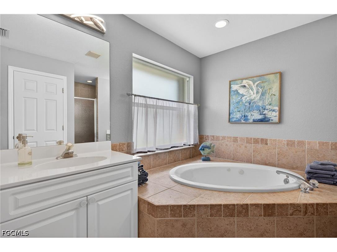 1456 SE 13th Terrace Cape Coral FL 33990 2026019338 image17