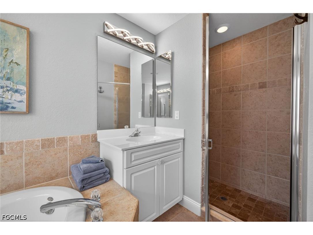 1456 SE 13th Terrace Cape Coral FL 33990 2026019338 image18
