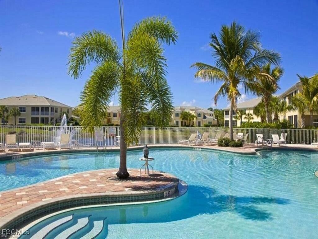14562 Dolce Vista Road #202 Fort Myers FL 33908 2025025312 image32