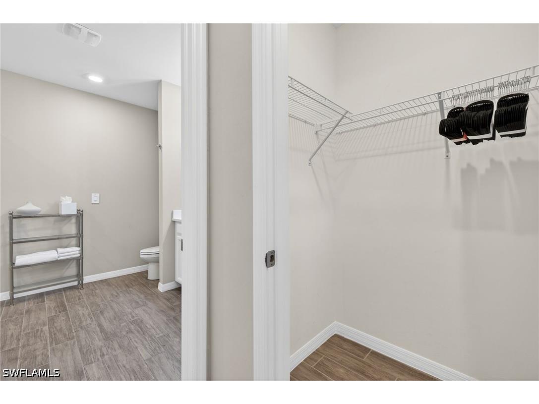 14567 Edgewater Circle Naples FL 34114 226012839 image22