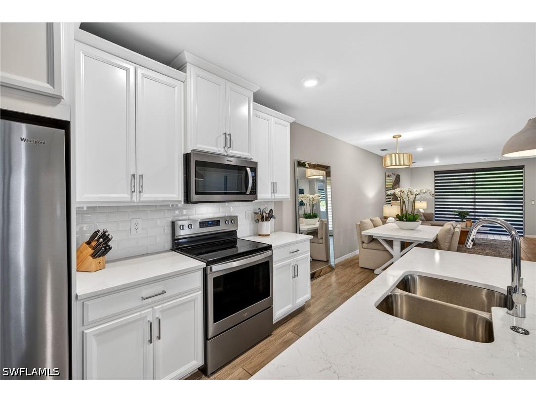 14567 Edgewater Circle Naples FL 34114 226012839 image9