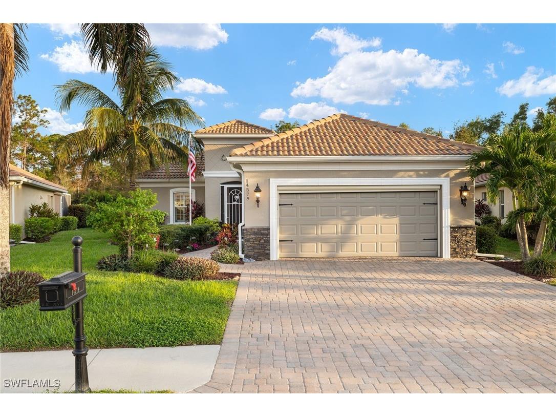 14579 Manchester Drive Naples FL 34114 224092068 image1