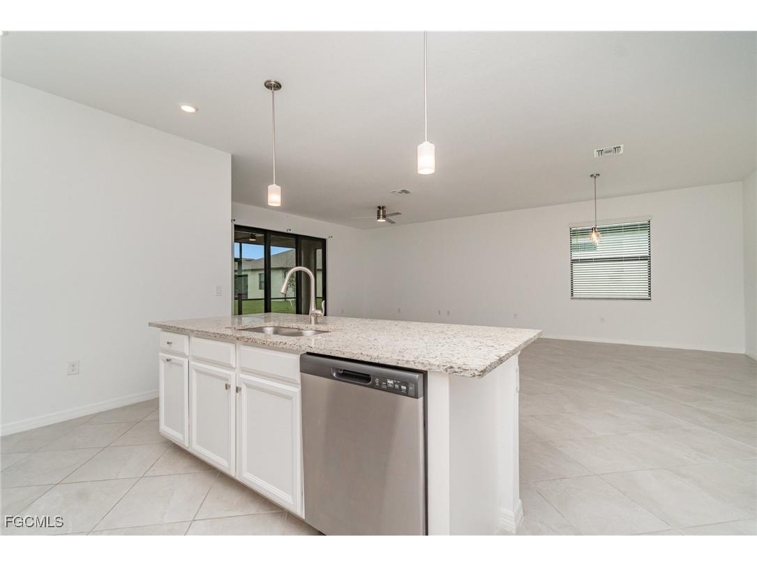 14580 Palamos Circle Fort Myers FL 33905 2025004521 image10